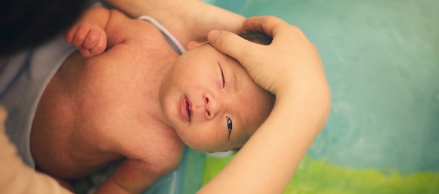 Saveti za bezbedno kupanje bebe