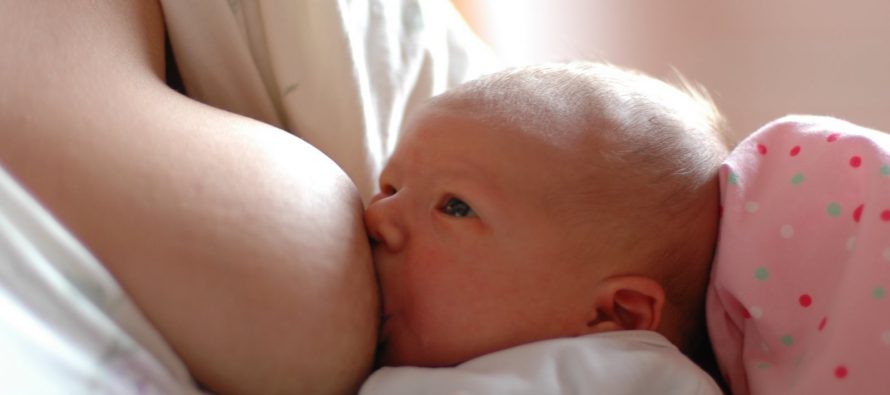 Šta uzrokuje bol tokom dojenja i kako ga ublažiti?