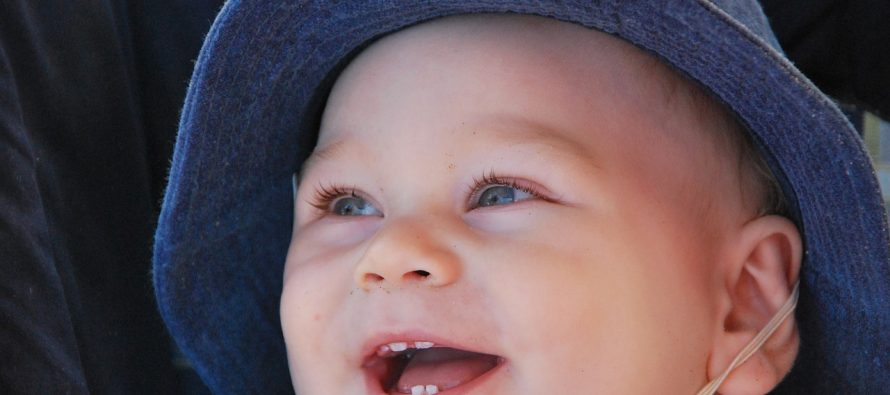 Kako nasmejati bebu?