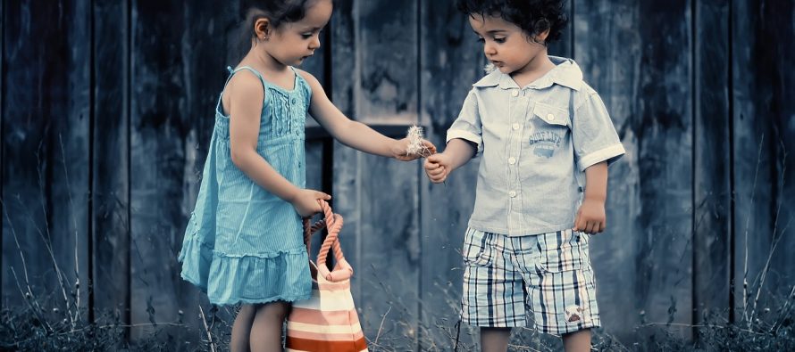 Kako naučiti dete da bude dobar prijatelj?