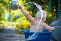 Greške koje roditelji prave pri kupanju deteta